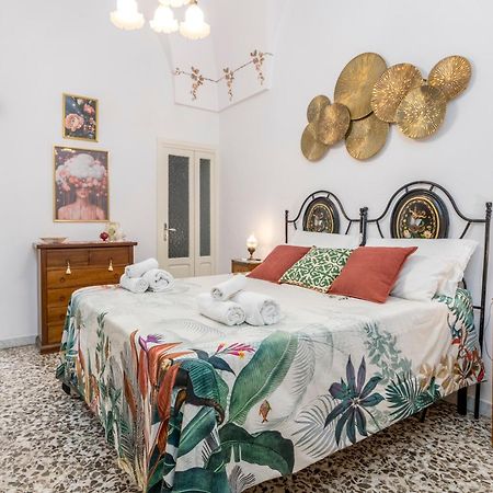 Nonna Nella Casa In Centro Apartment Остуни Екстериор снимка