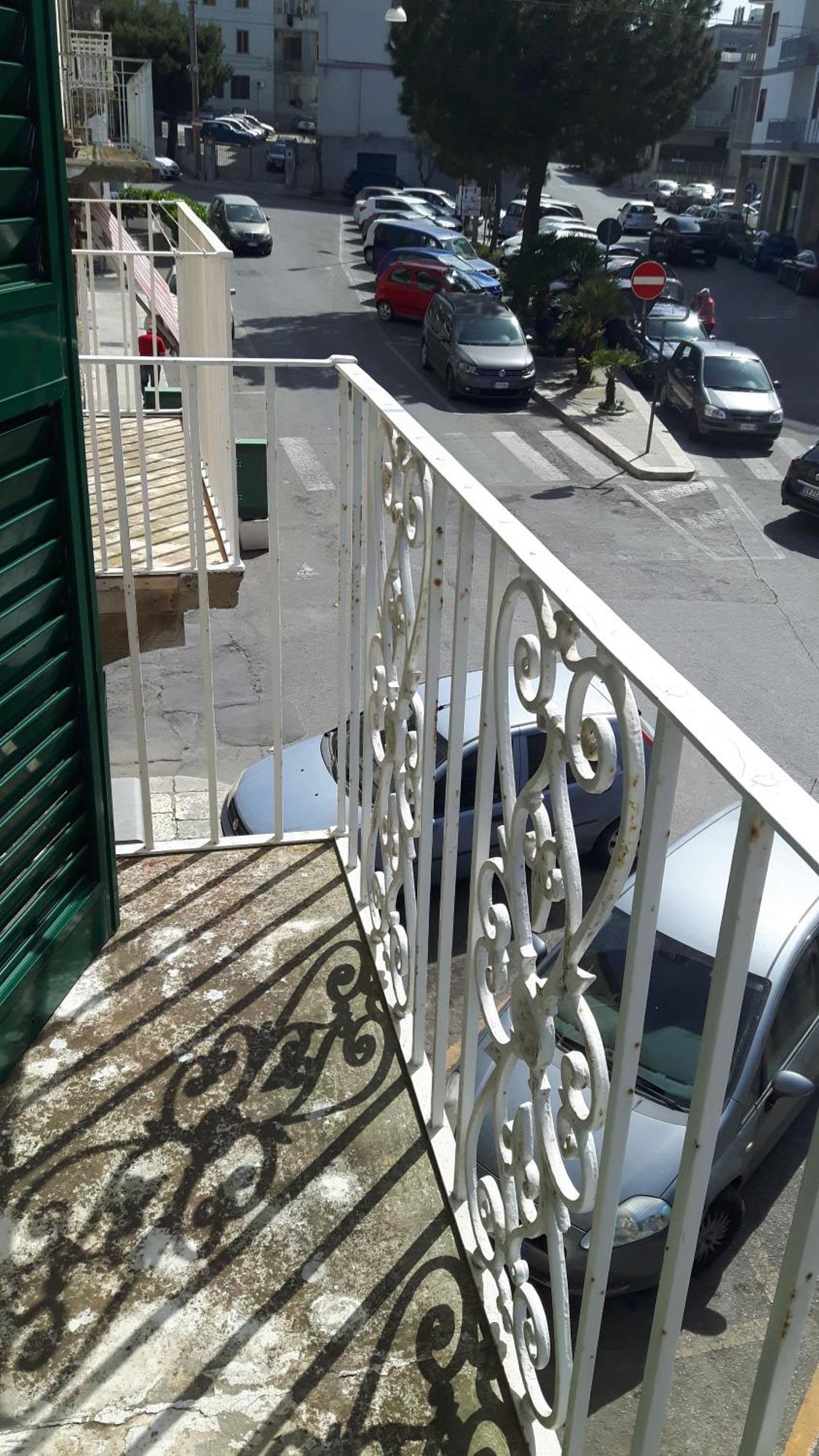 Nonna Nella Casa In Centro Apartment Остуни Екстериор снимка
